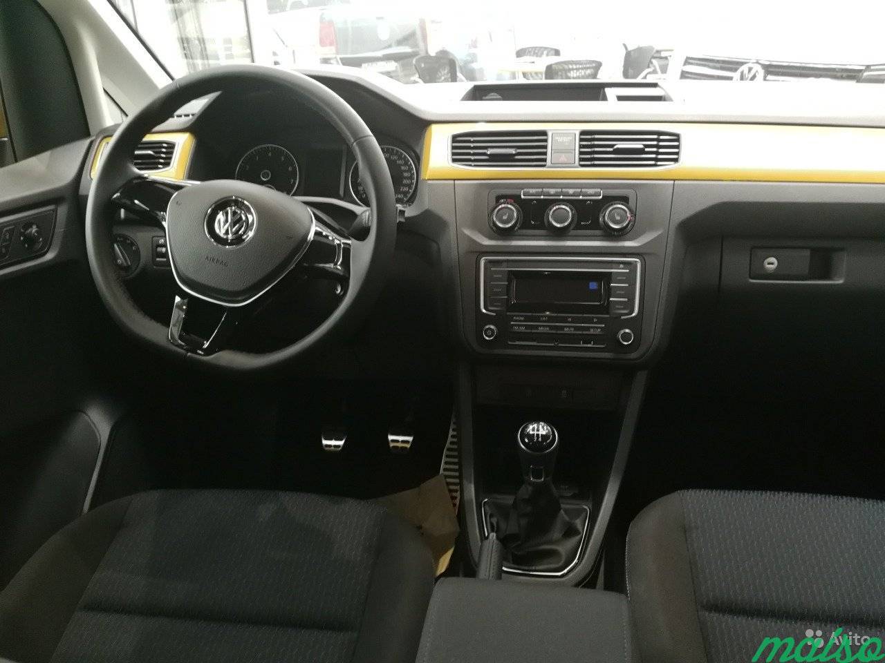 Volkswagen Caddy 1.6 МТ, 2018, минивэн в Санкт-Петербурге. Фото 6